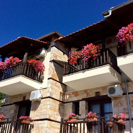 Aparthotel Petrini Gonia Livadherón Exteriér fotografie