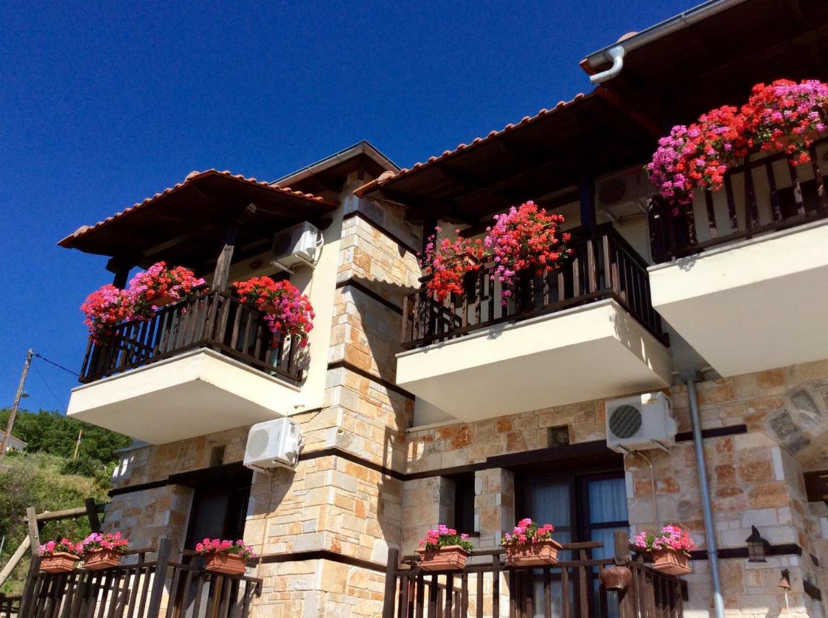 Aparthotel Petrini Gonia Livadherón Exteriér fotografie